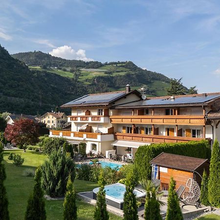 Hotel Bischofhof - Bistro Jasmin キウーザ エクステリア 写真
