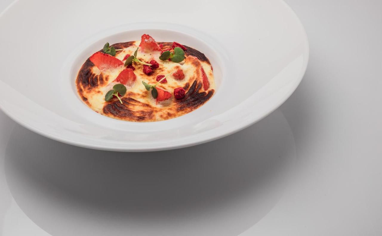 Hotel Bischofhof - Bistro Jasmin キウーザ エクステリア 写真