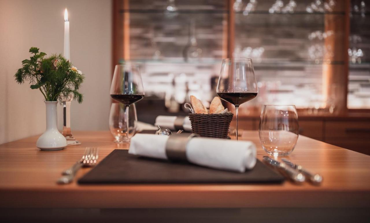 Hotel Bischofhof - Bistro Jasmin キウーザ エクステリア 写真
