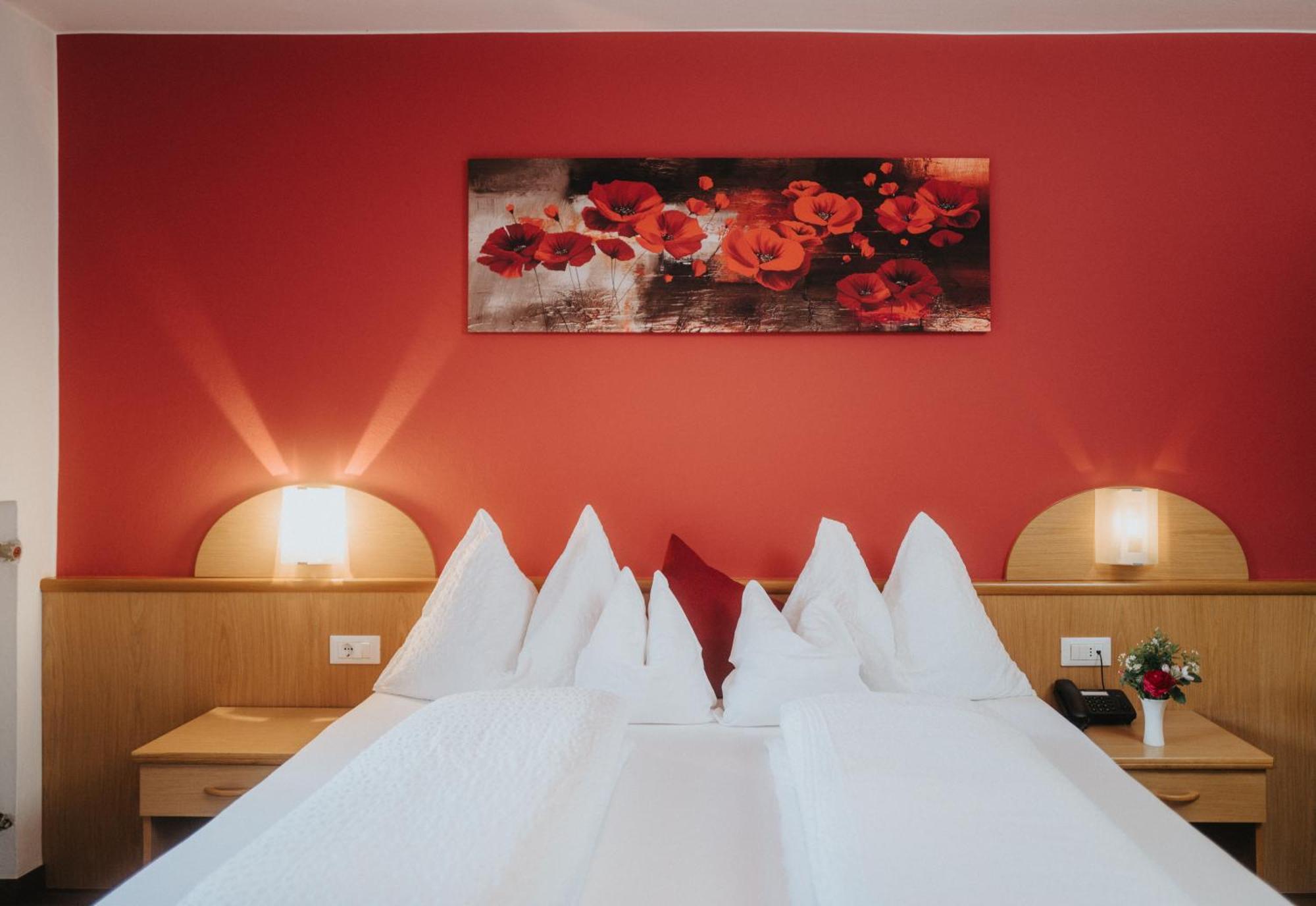 Hotel Bischofhof - Bistro Jasmin キウーザ エクステリア 写真