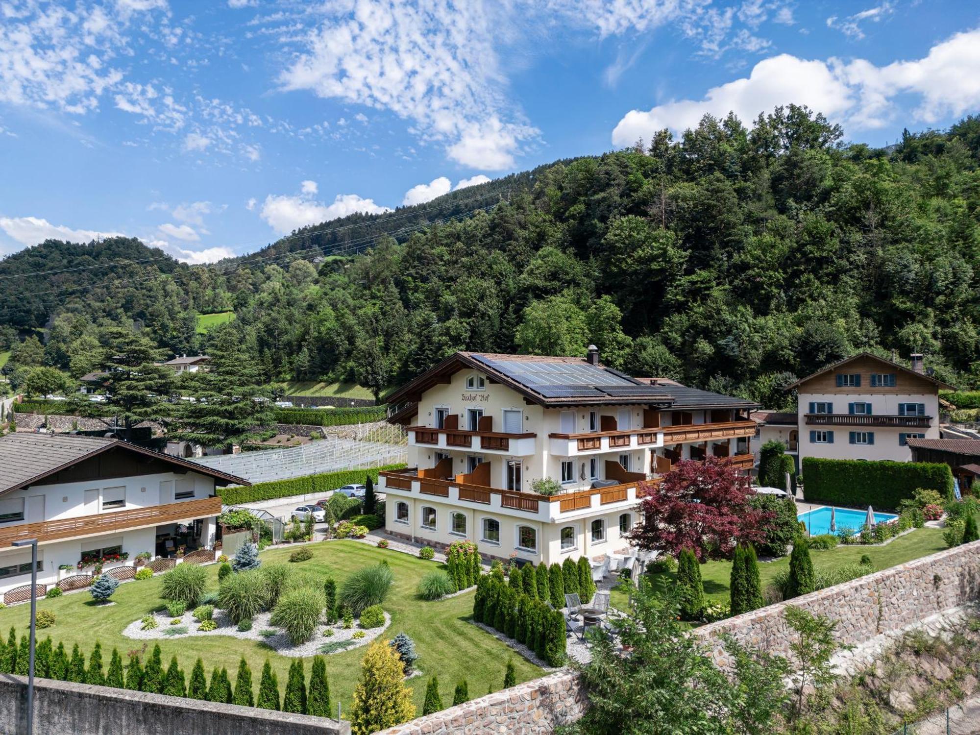 Hotel Bischofhof - Bistro Jasmin キウーザ エクステリア 写真